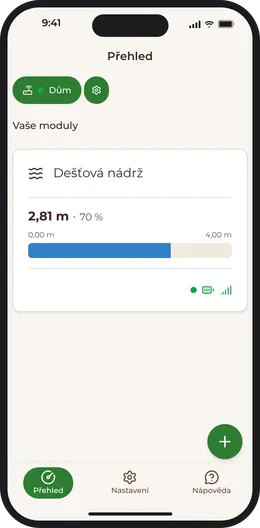 Aplikace Hastr v telefonu ukazuje dešťovou nádrž s hladinou 2,81 m a naplněností 70 %