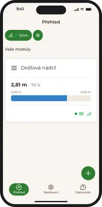 Aplikace Hastr v telefonu ukazuje dešťovou nádrž s hladinou 2,81 m a naplněností 70 %